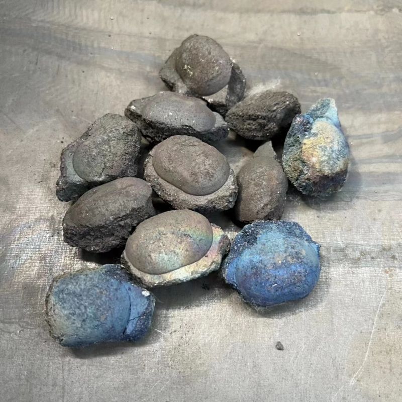 在氮化锰合成过程中，如何通过实验方法确定更佳的反应温度？